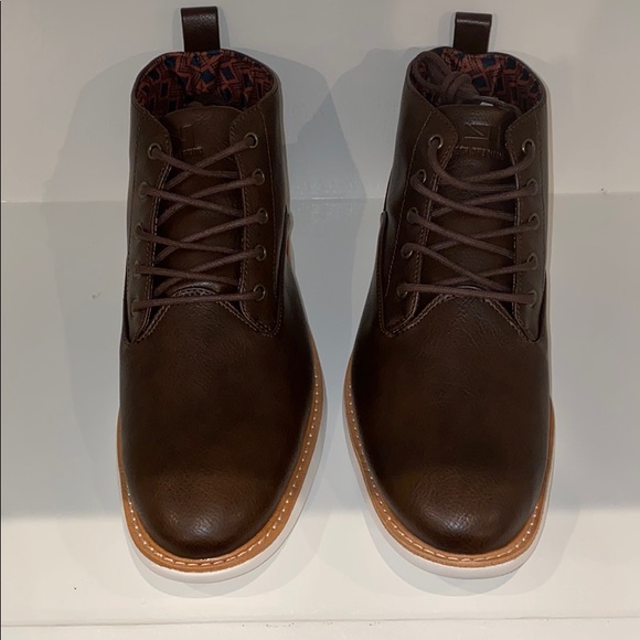 omega casual chukka boot